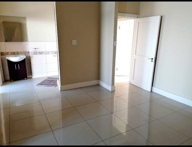 2 BEDROOM APARTMENT TO LET IN POINT WATERFRONT